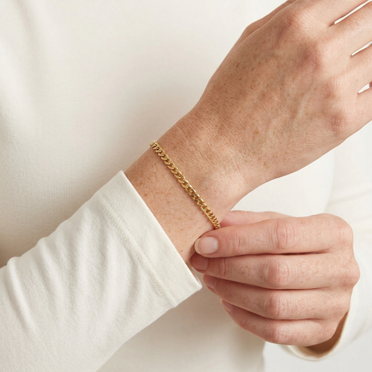 Dainty Cuban Chain Bracelet model preview