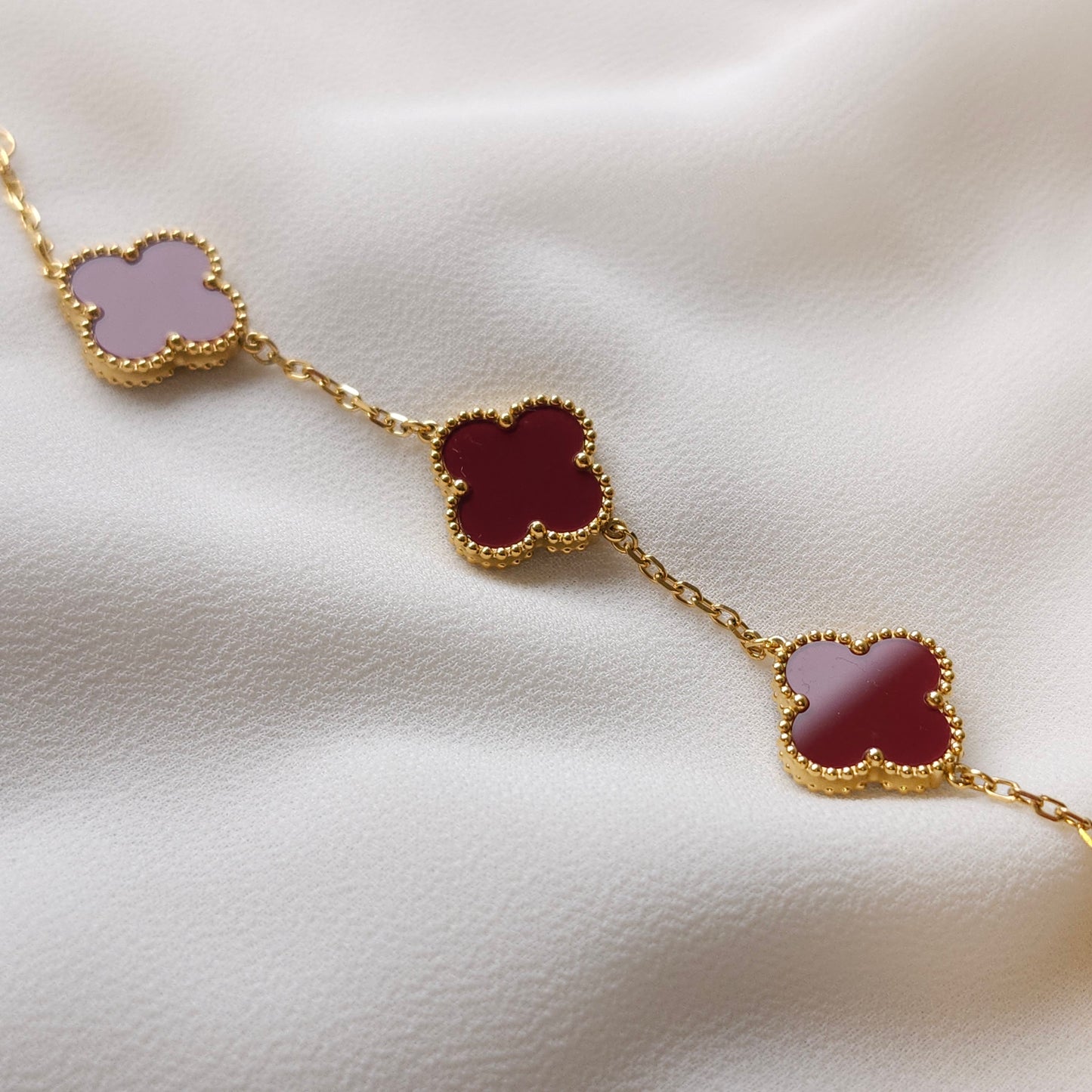 Burgundy Clover Set