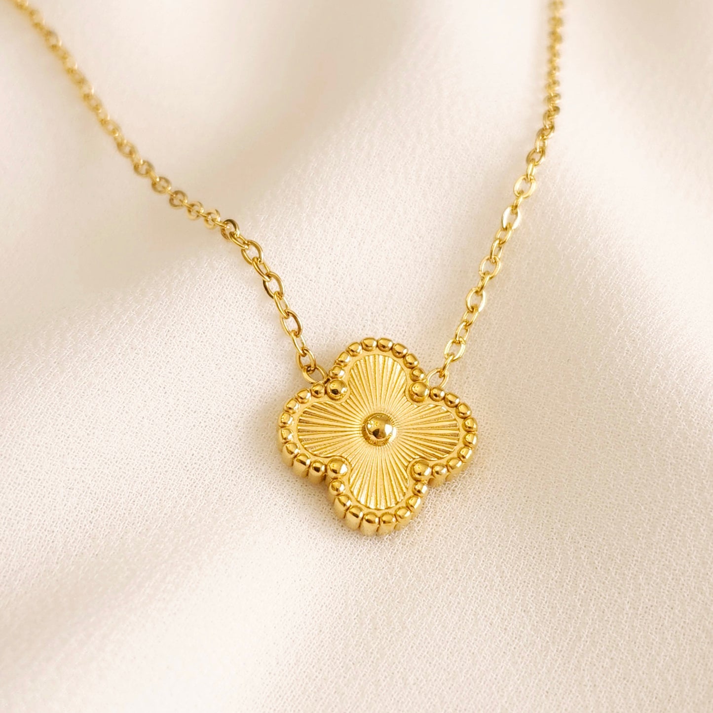Gold Clover Set