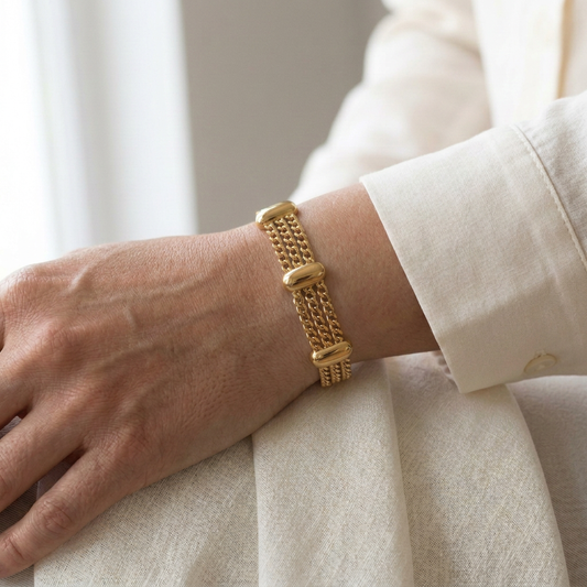 Trio Link Bracelet revision targeting visibly shorter gaps