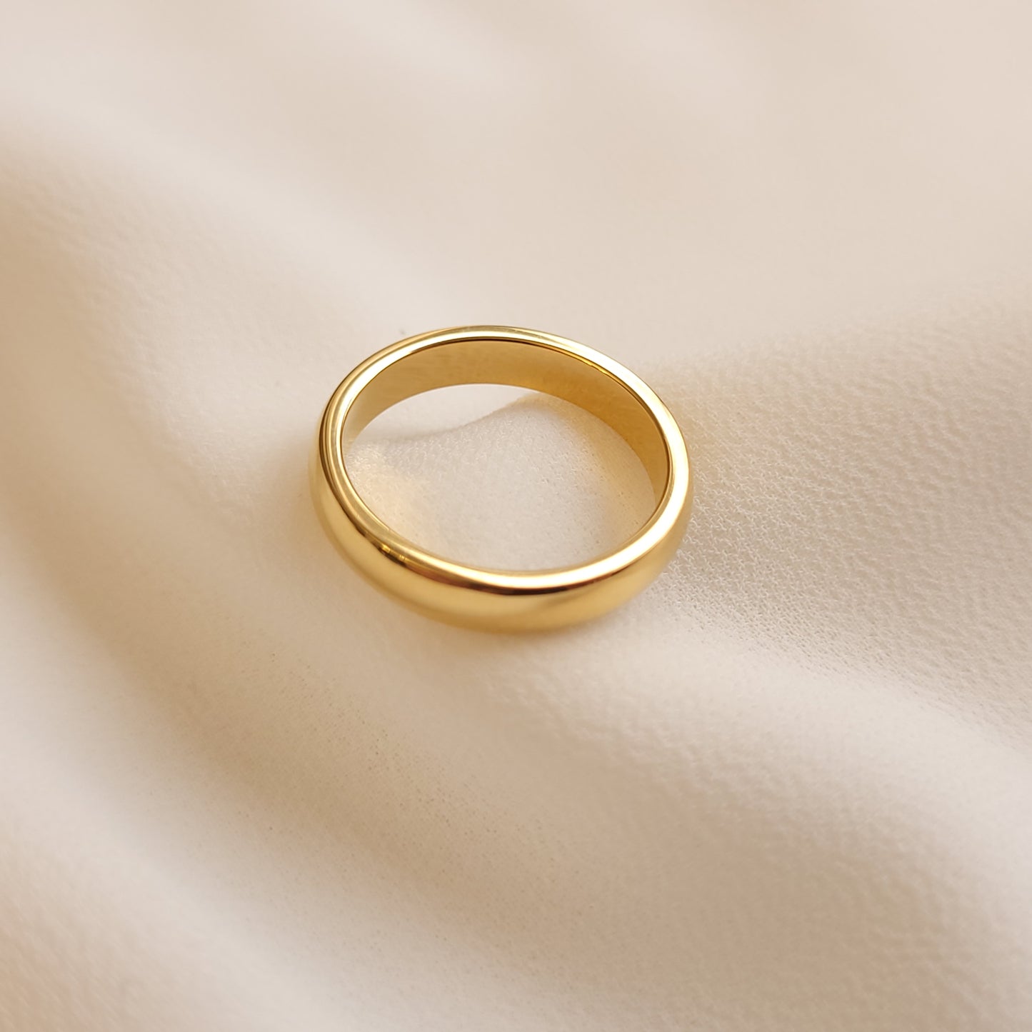 Essential Band Ring