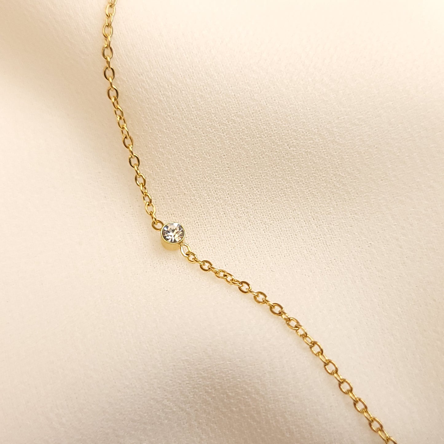 Dainty Clover Necklace
