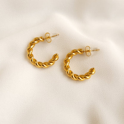 Boucle d'oreille torsadée