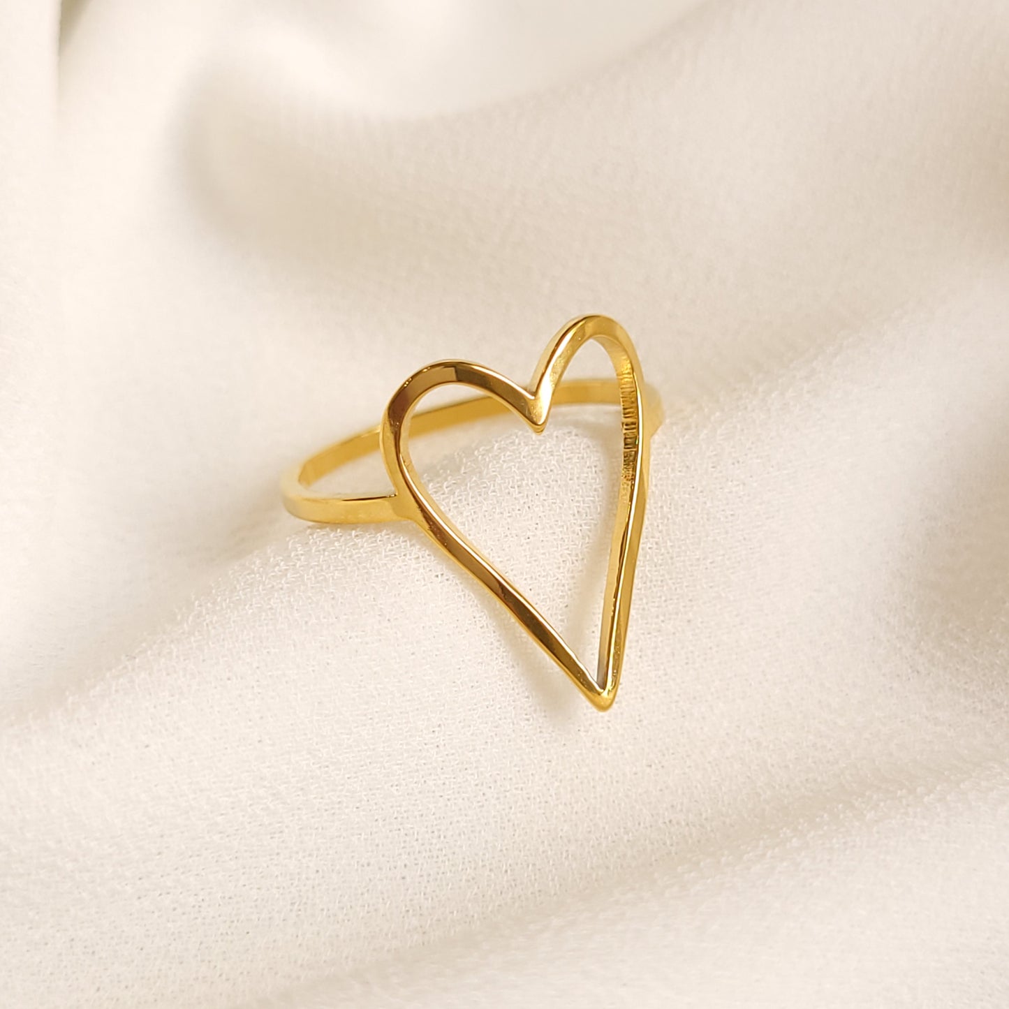 Heart Silhouette Ring