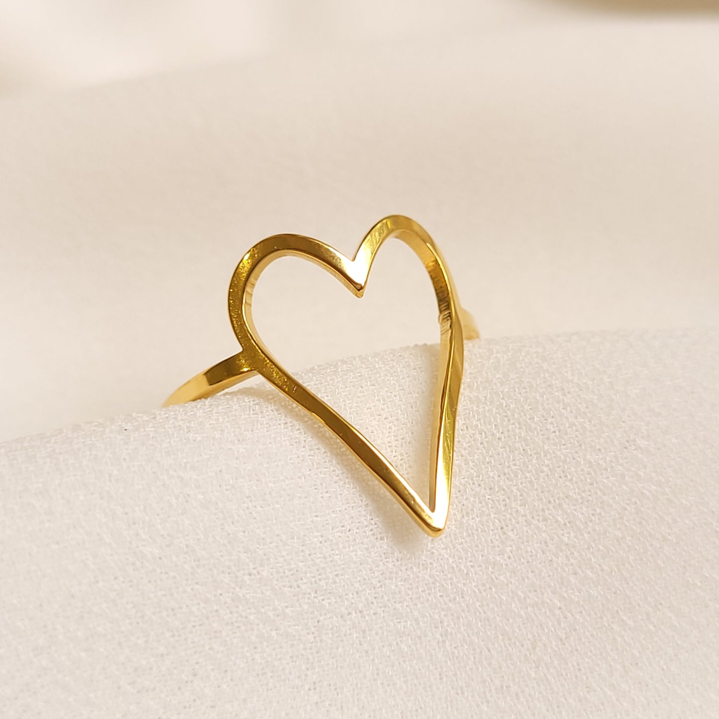 Heart Silhouette Ring