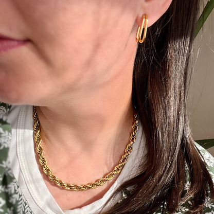 Collier corde audacieux