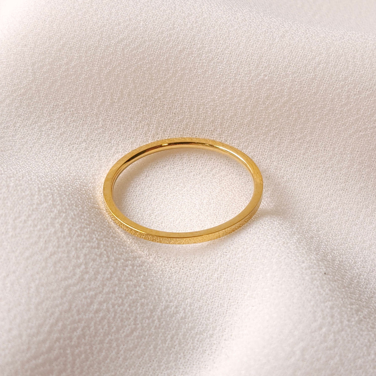 Dainty Classic Band Ring
