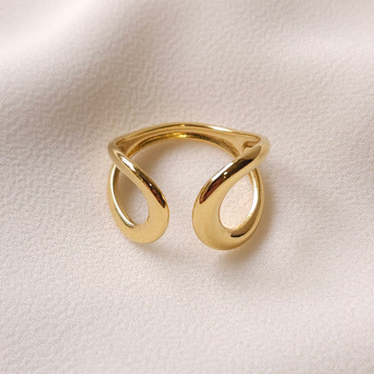 Infiniti Curve Ring