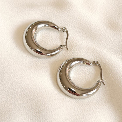 Boucles d'oreilles créoles audacieuses