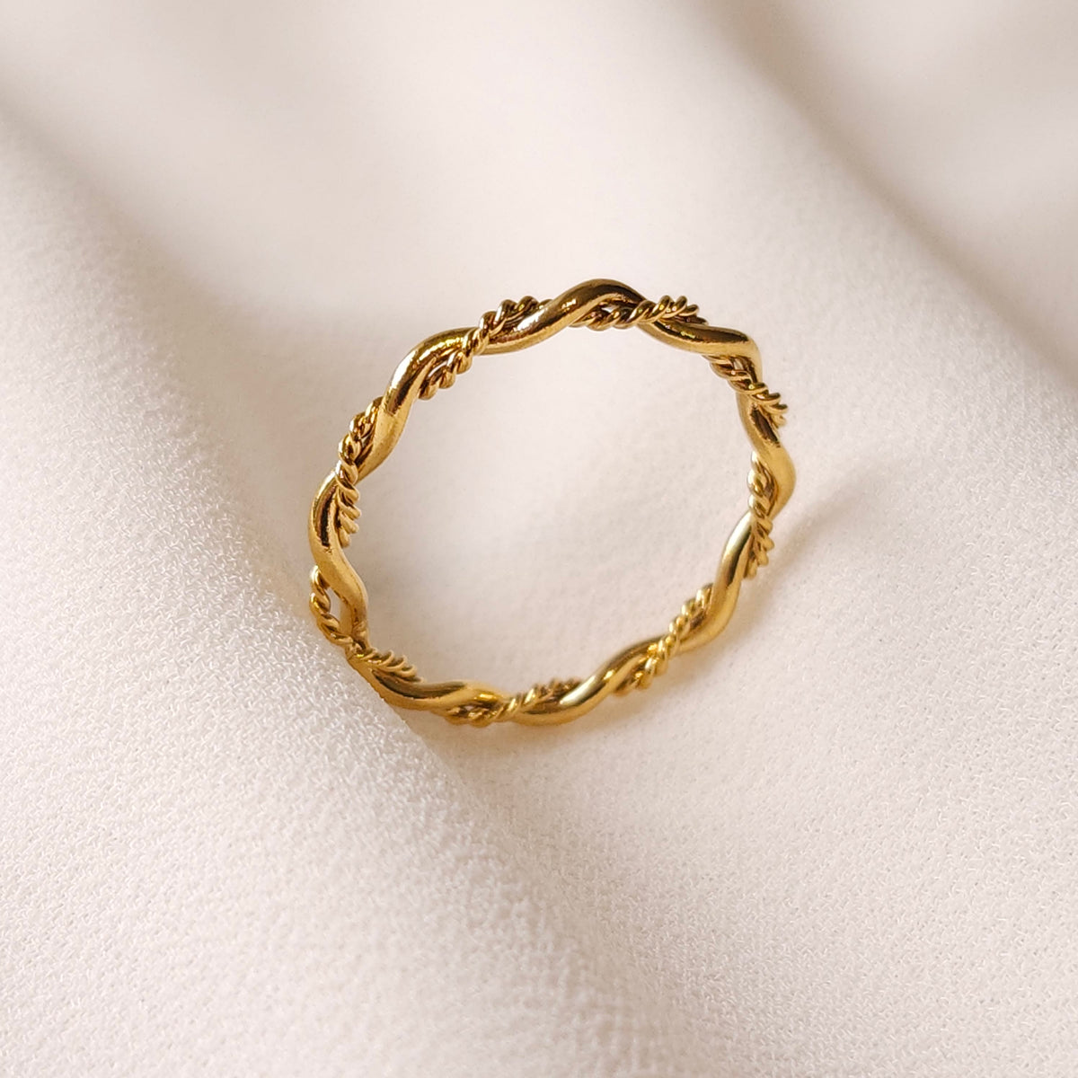 Entwine Ring