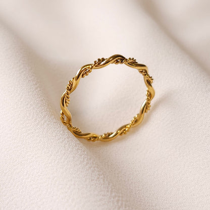 Entwine Ring