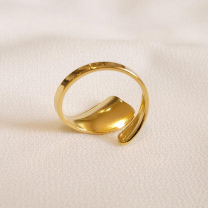Bague spirale sculptée