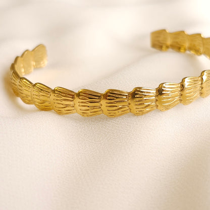 Bracelet jonc côtelé rétro