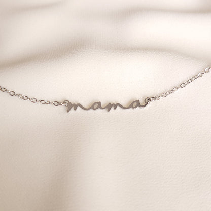 Collier Maman en écriture cursive