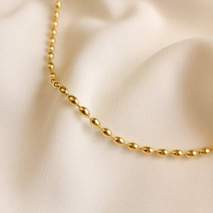 Collier de perles ovales