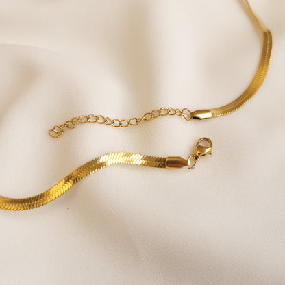 Collier à chevrons classique