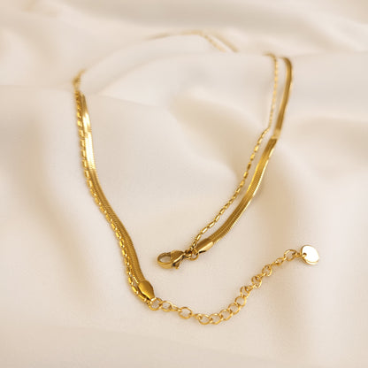 Collier à chevrons et perles ovales