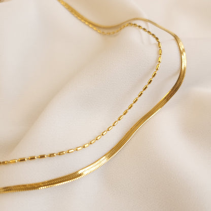 Collier à chevrons et perles ovales