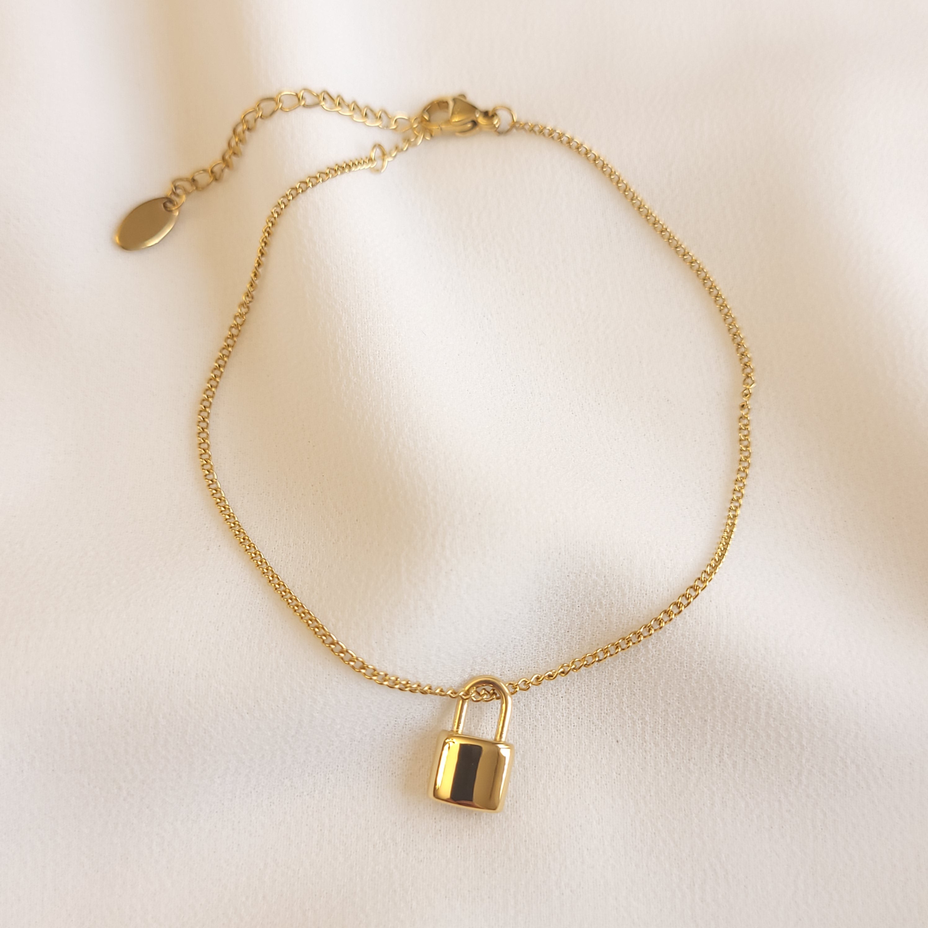 Padlock anklet 2024