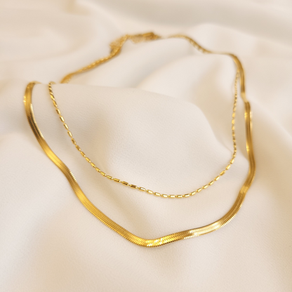 Collier à chevrons et perles ovales