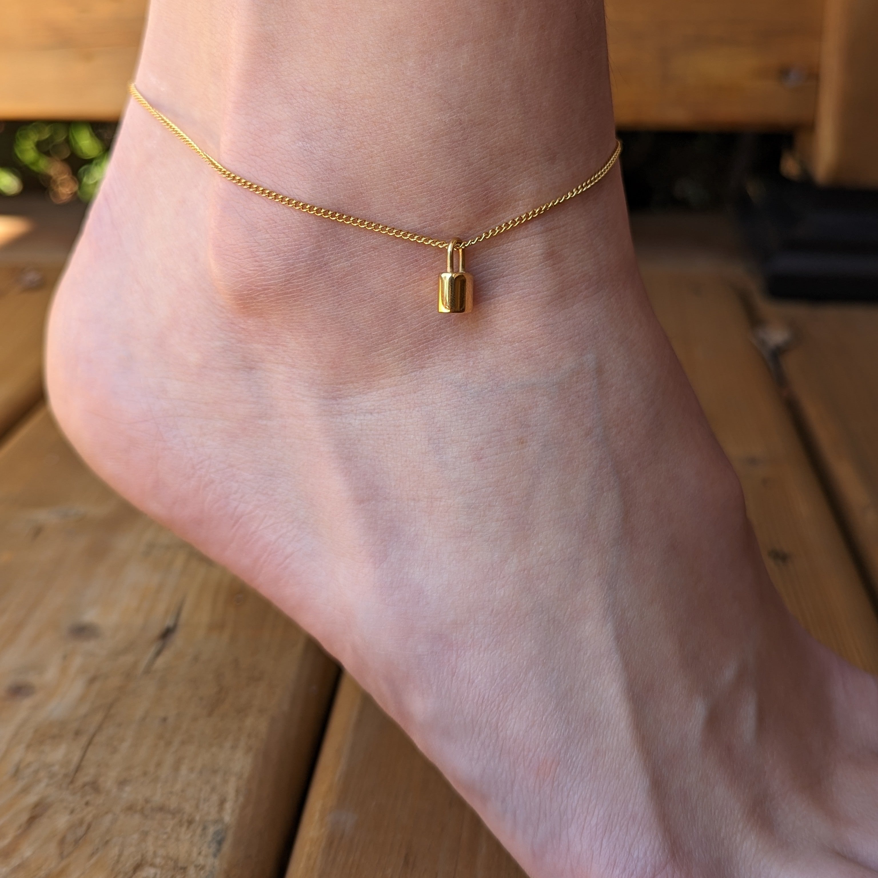 Padlock anklet deals